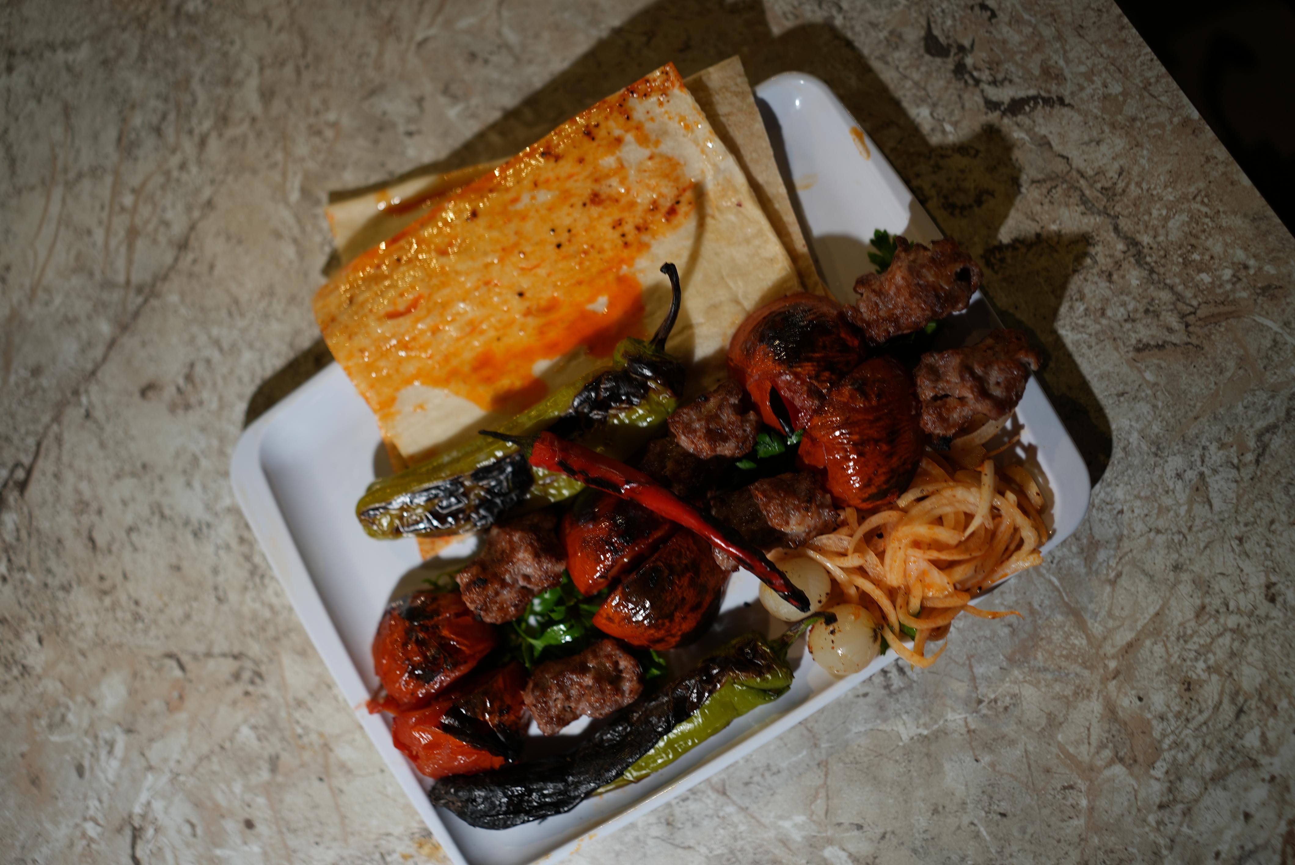 DOMATESLİ KEBAP